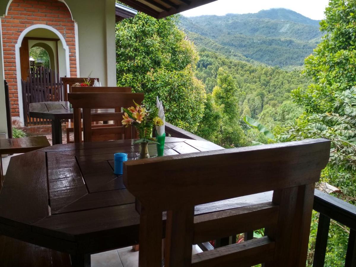 Made Homestay Munduk Exterior photo